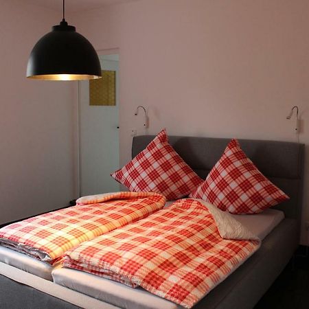 "Frosch & Fisch" Bed & Breakfast ฮิมเมลพ์ฟอร์ท ภายนอก รูปภาพ