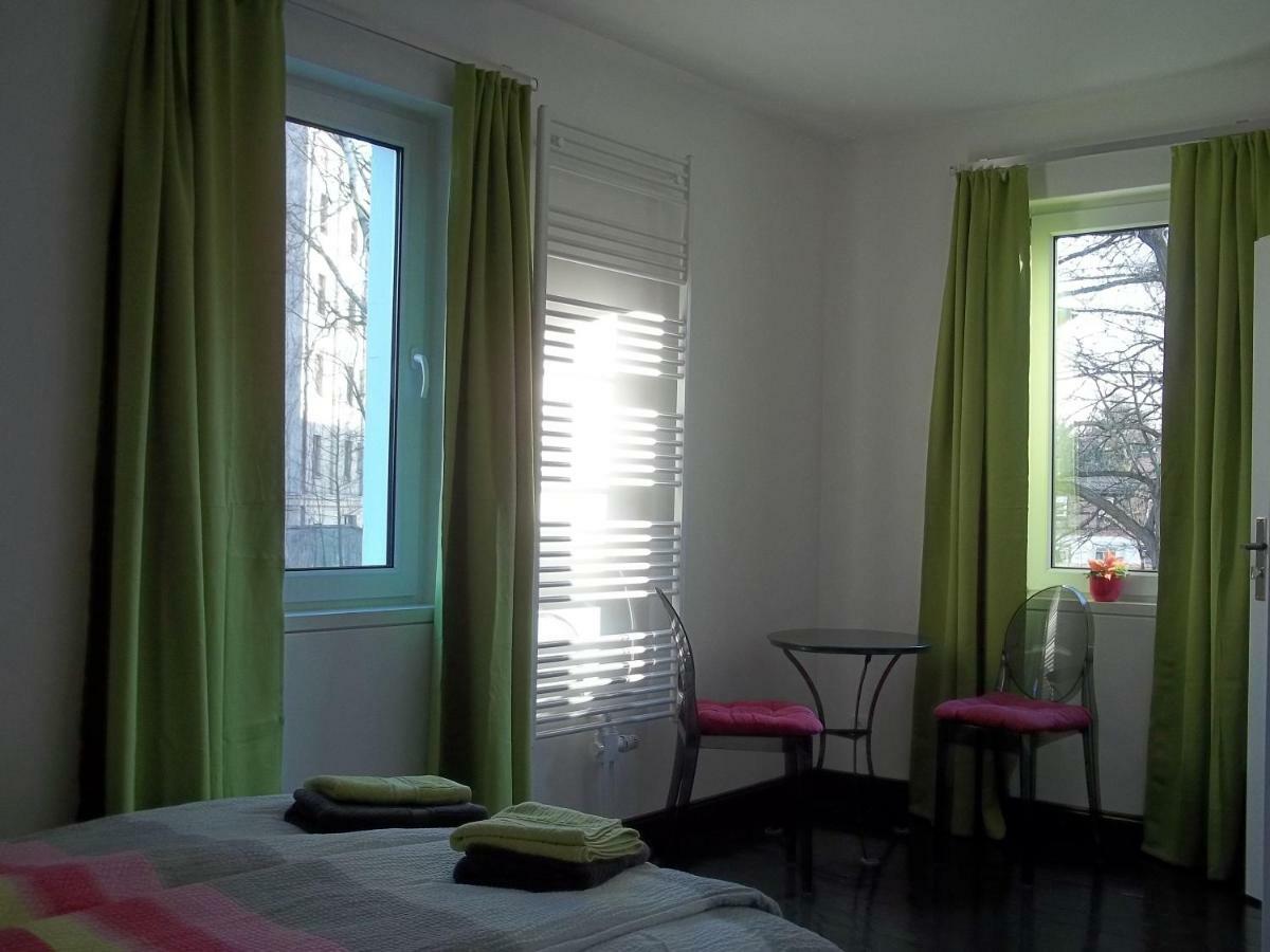 "Frosch & Fisch" Bed & Breakfast ฮิมเมลพ์ฟอร์ท ภายนอก รูปภาพ